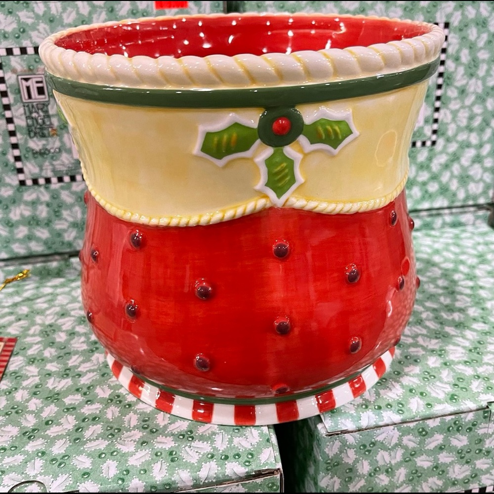 Mary Engelbriet planter